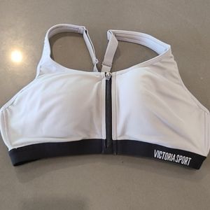 Victoria Sport "Knockout" sportsbra